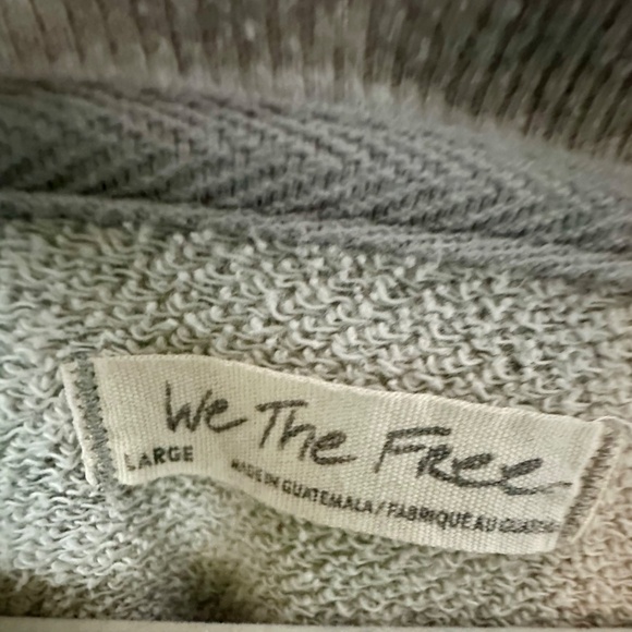 WE THE FREE CAMDEN “12” SWEATSHIRT. - Picture 6 of 9